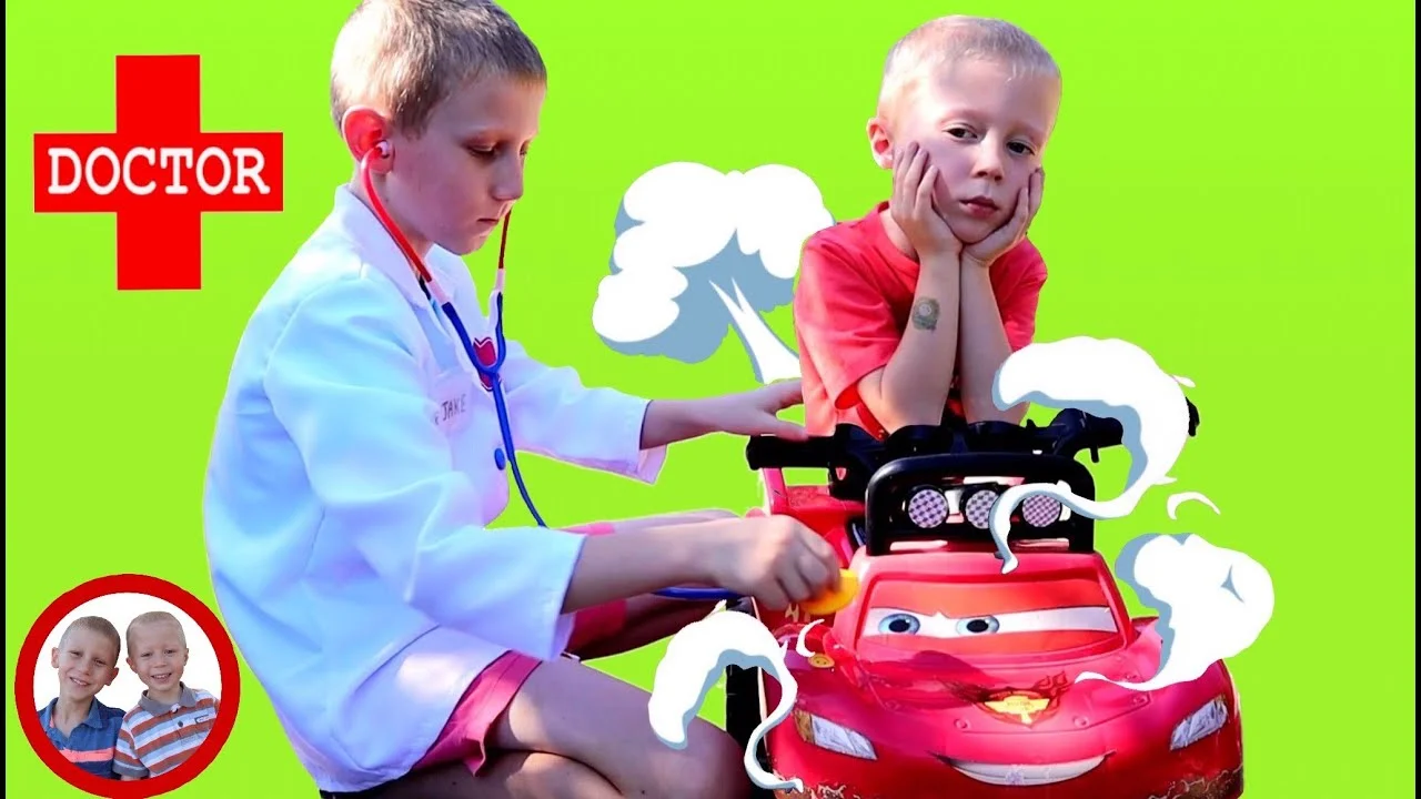 Car Trouble! Mike and Jake pretend play 
