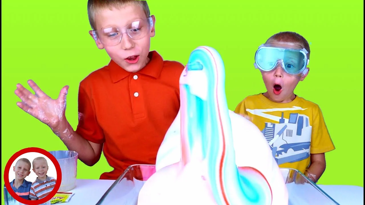 Elephant Toothpaste Science Experiment | Easy Experiments With Mike And Jake