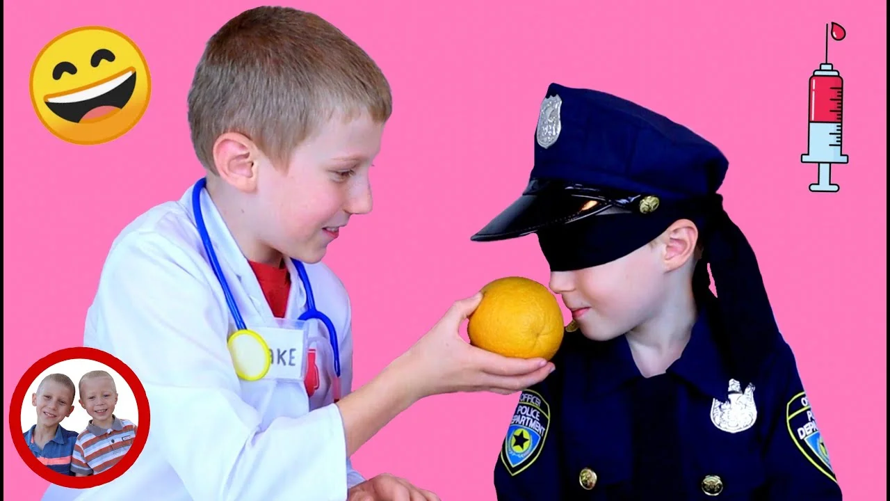 Smell Test! Mike and Jake pretend play 