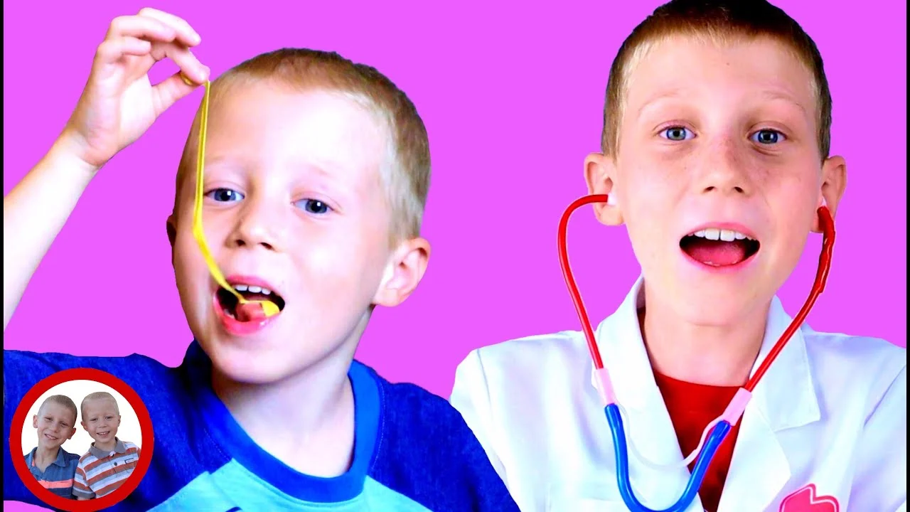 Bubble gum! Mike and Jake pretend play doctor